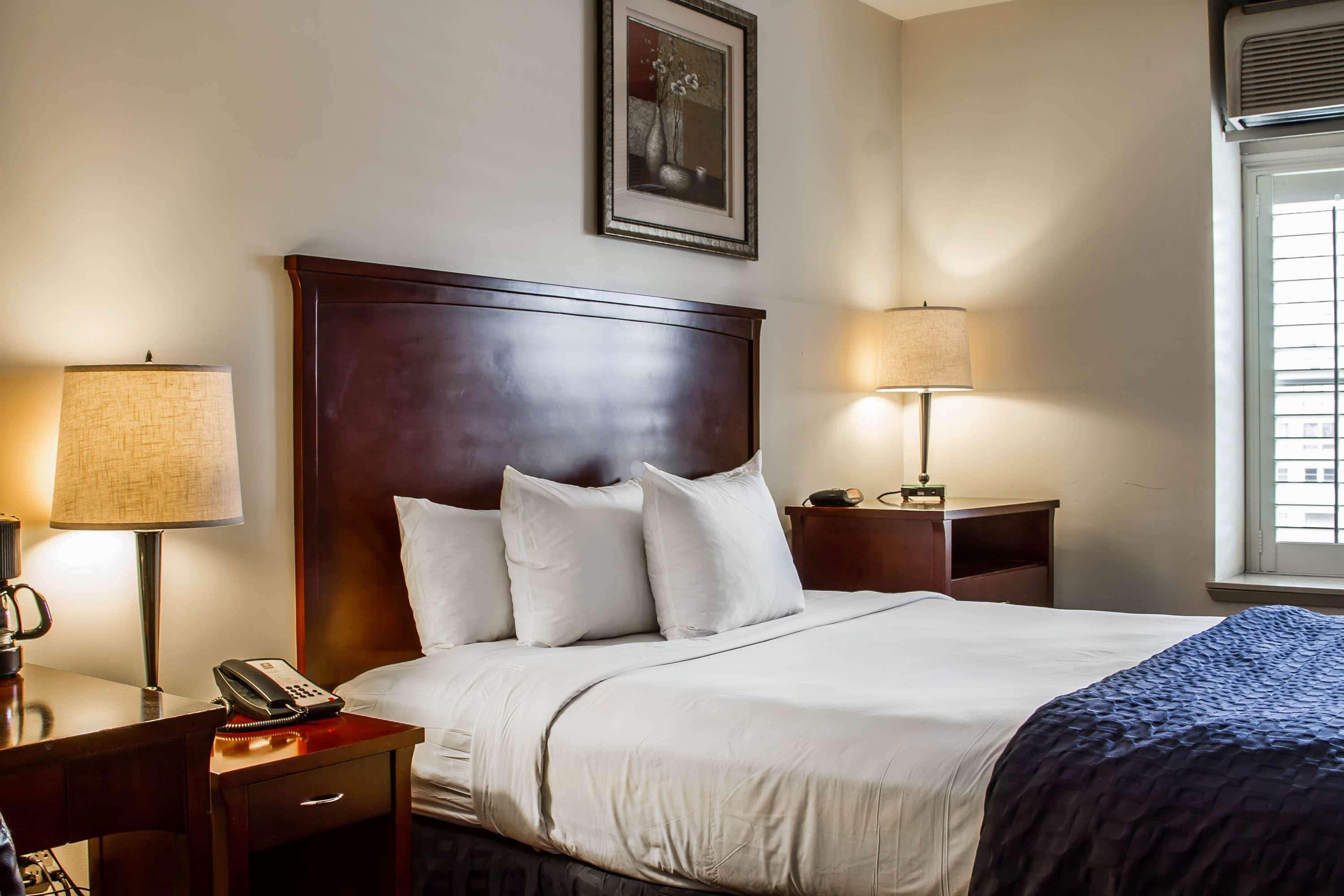 Ramada By Wyndham Oakland Downtown City Center מראה חיצוני תמונה
