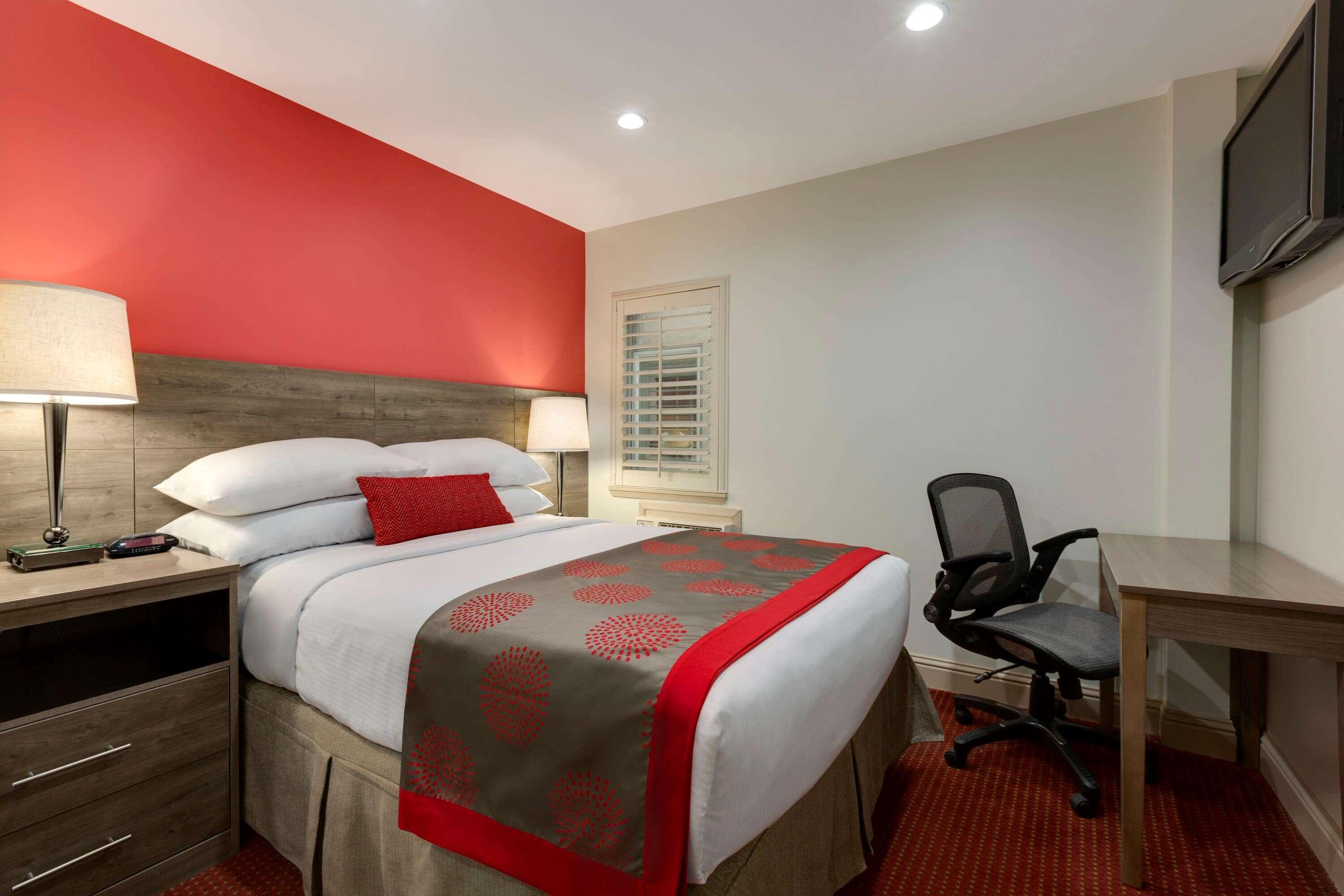 Ramada By Wyndham Oakland Downtown City Center מראה חיצוני תמונה
