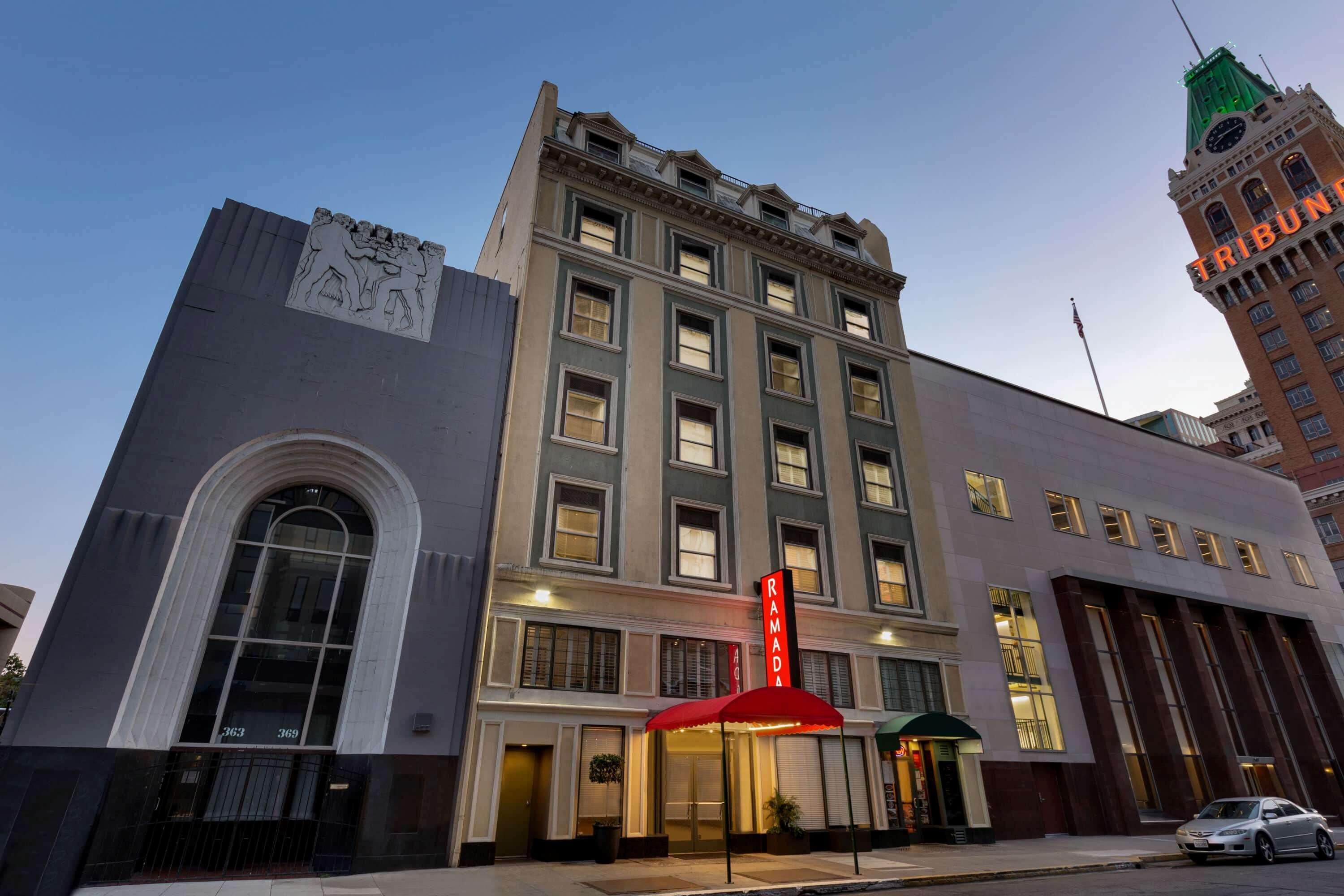 Ramada By Wyndham Oakland Downtown City Center מראה חיצוני תמונה