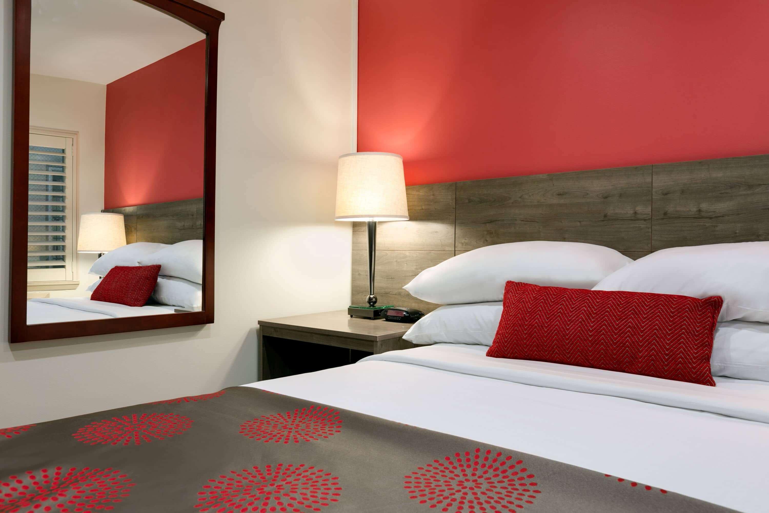 Ramada By Wyndham Oakland Downtown City Center מראה חיצוני תמונה