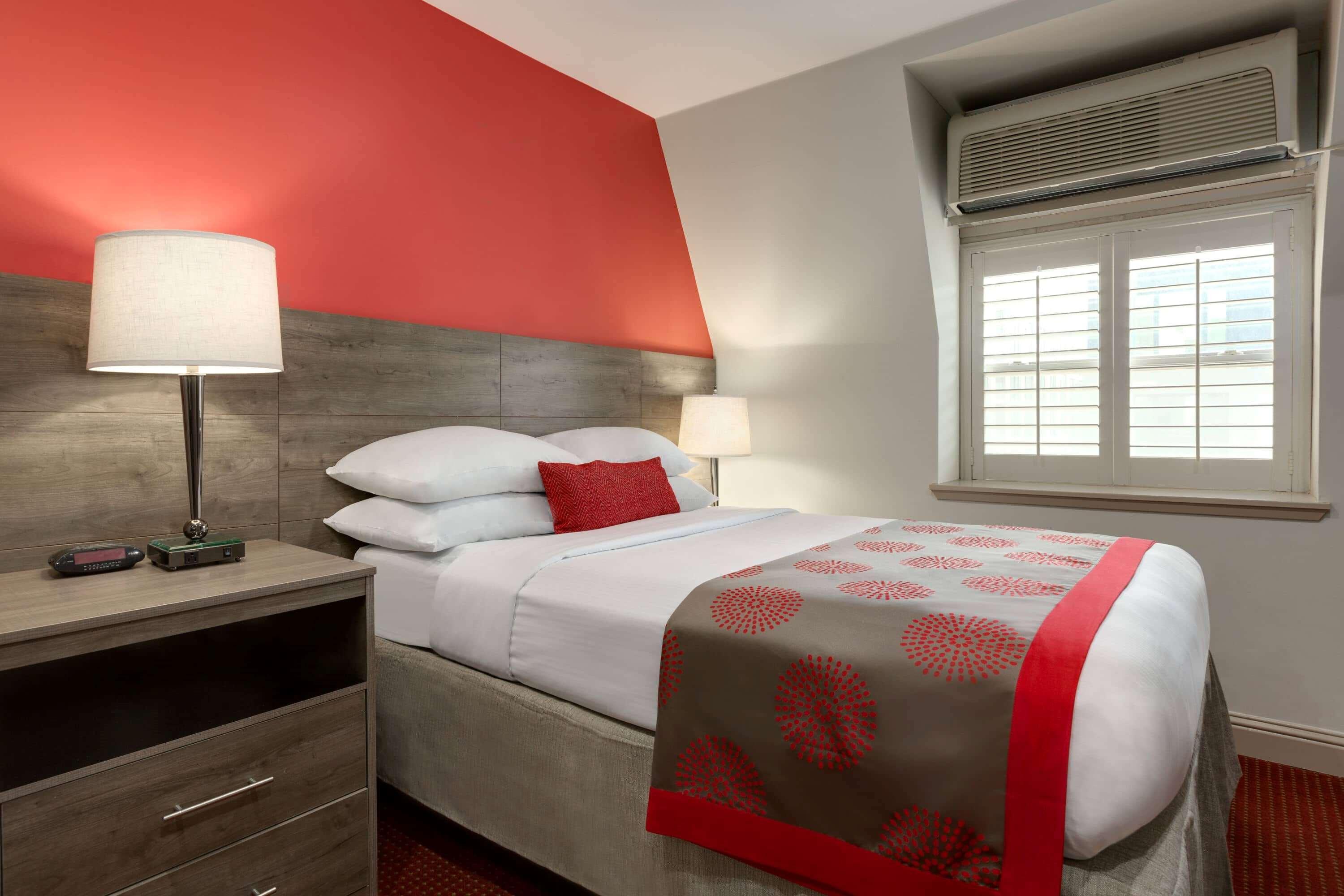 Ramada By Wyndham Oakland Downtown City Center מראה חיצוני תמונה