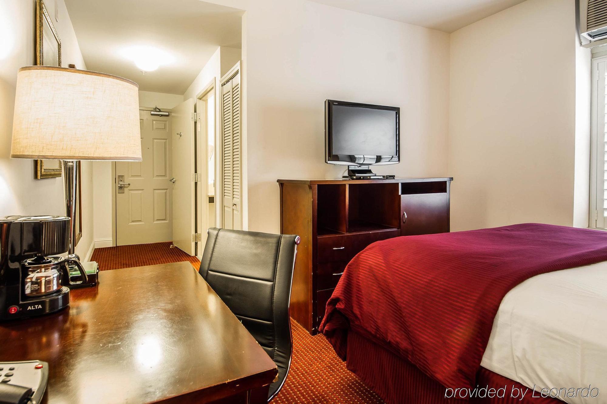 Ramada By Wyndham Oakland Downtown City Center מראה חיצוני תמונה