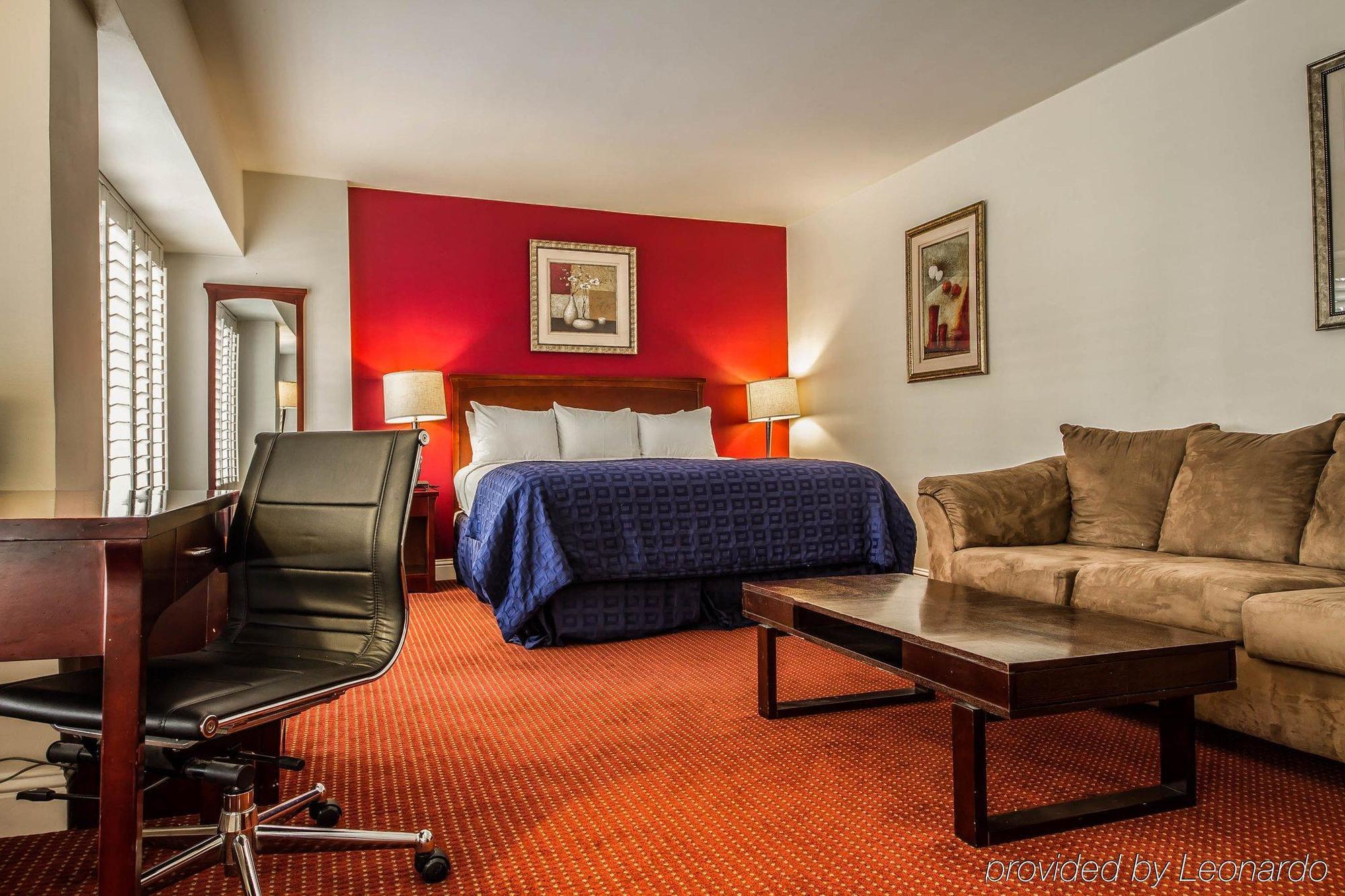 Ramada By Wyndham Oakland Downtown City Center מראה חיצוני תמונה