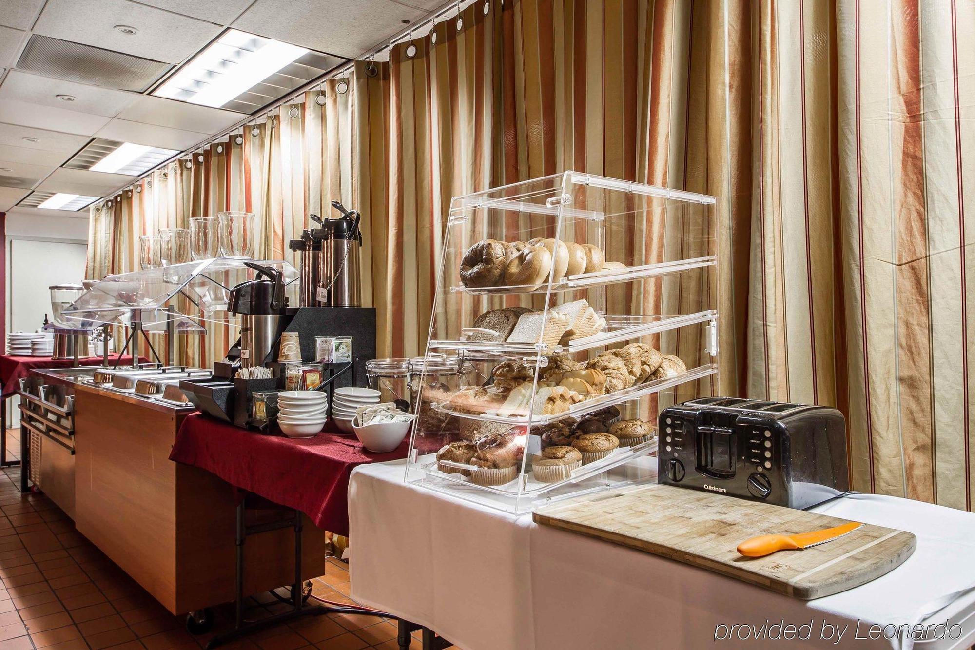 Ramada By Wyndham Oakland Downtown City Center מראה חיצוני תמונה