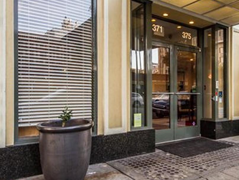 Ramada By Wyndham Oakland Downtown City Center מראה חיצוני תמונה