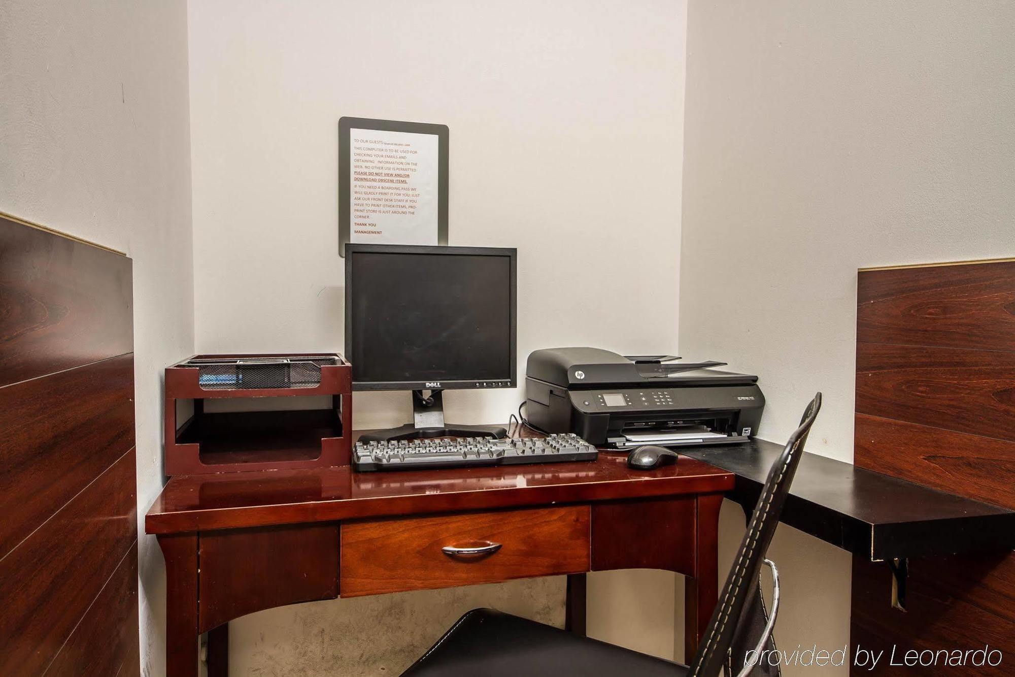 Ramada By Wyndham Oakland Downtown City Center מראה חיצוני תמונה